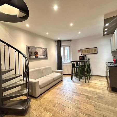 Leonardo Duplex Apartment Милан Экстерьер фото