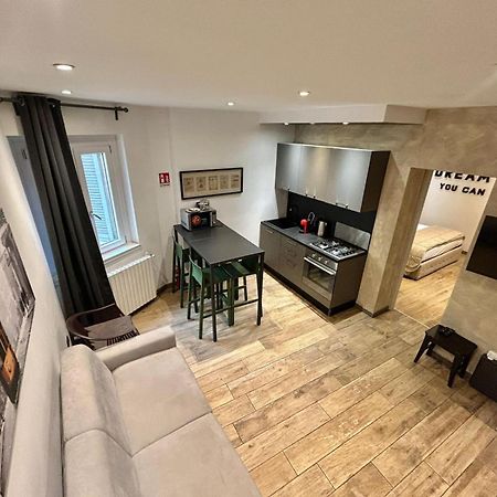 Leonardo Duplex Apartment Милан Экстерьер фото