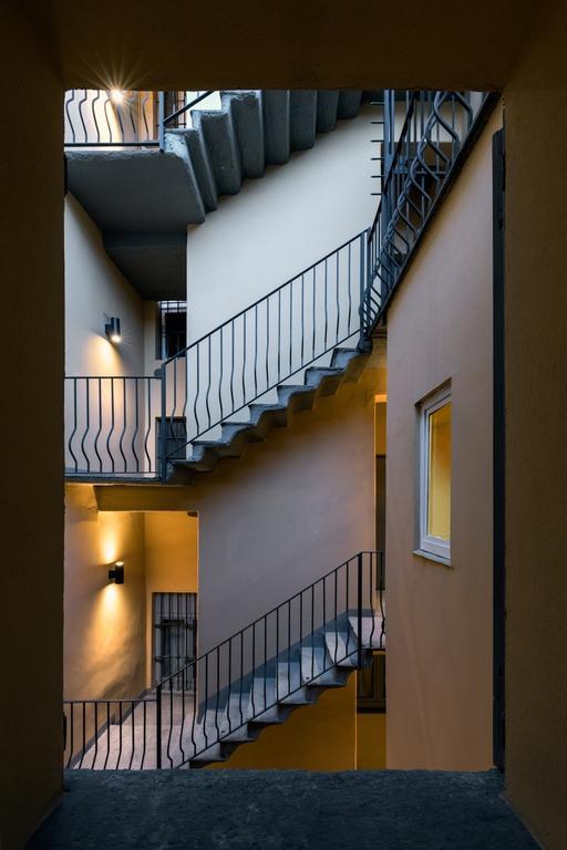 Leonardo Duplex Apartment Милан Экстерьер фото